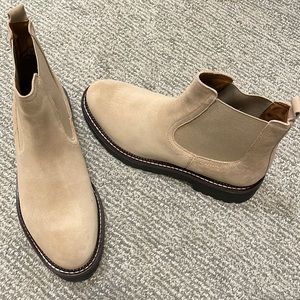 Caslon Miller Water Resistant Chelsea Boot